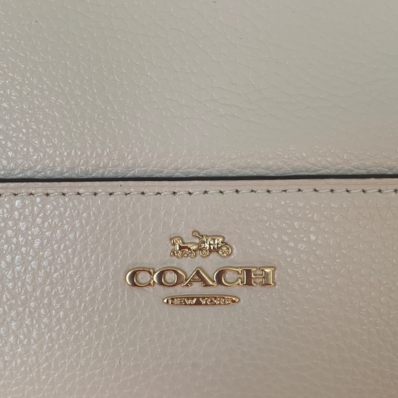 COACH AUTHENTIC Large Paxton Duffle - Picture 5 of 8